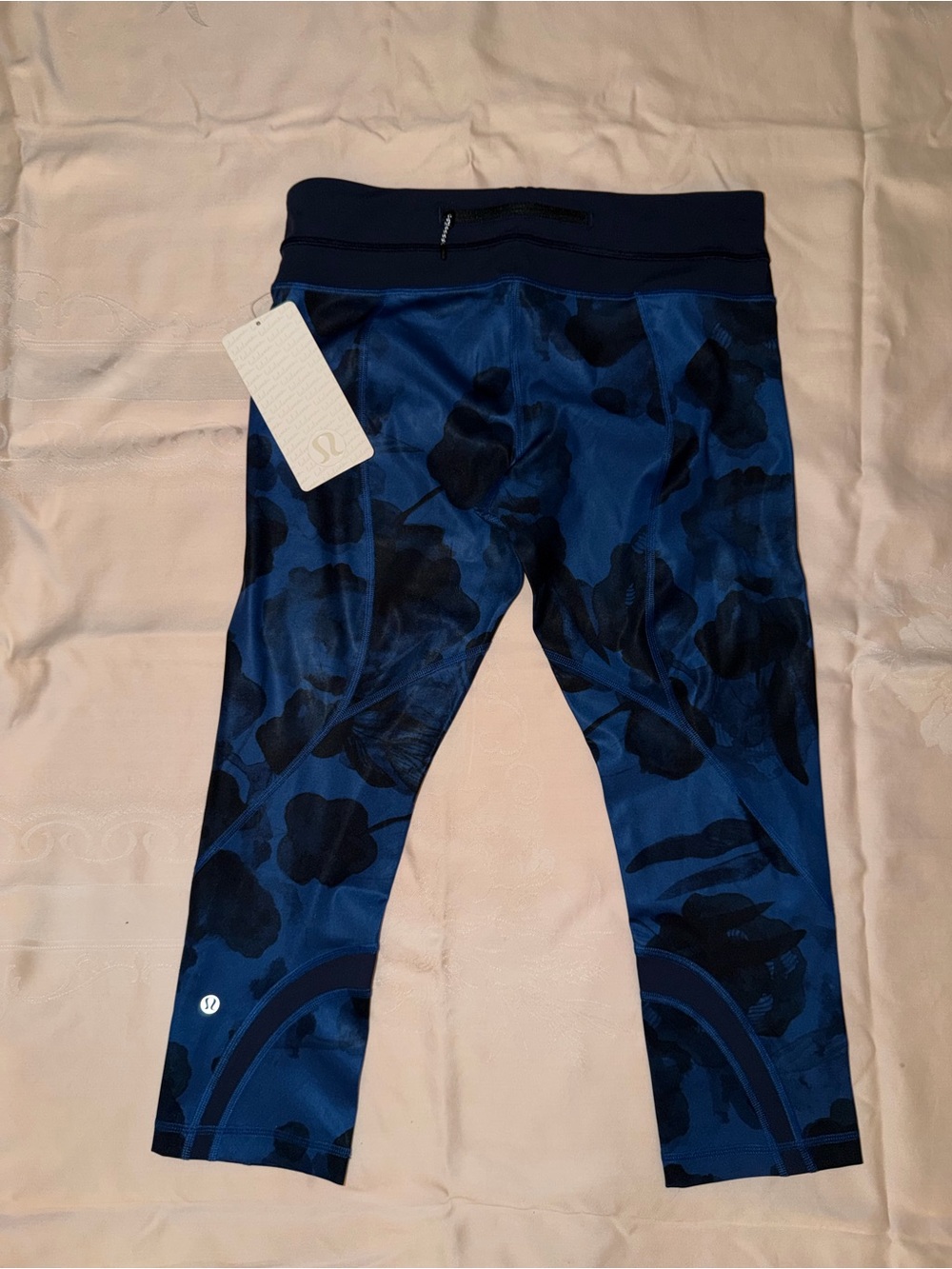 lululemon Inspire Cropped Leggings